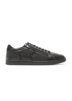 Baskets noires DISTRAIT