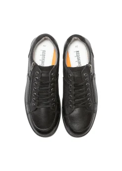 Baskets noires DISTRAIT