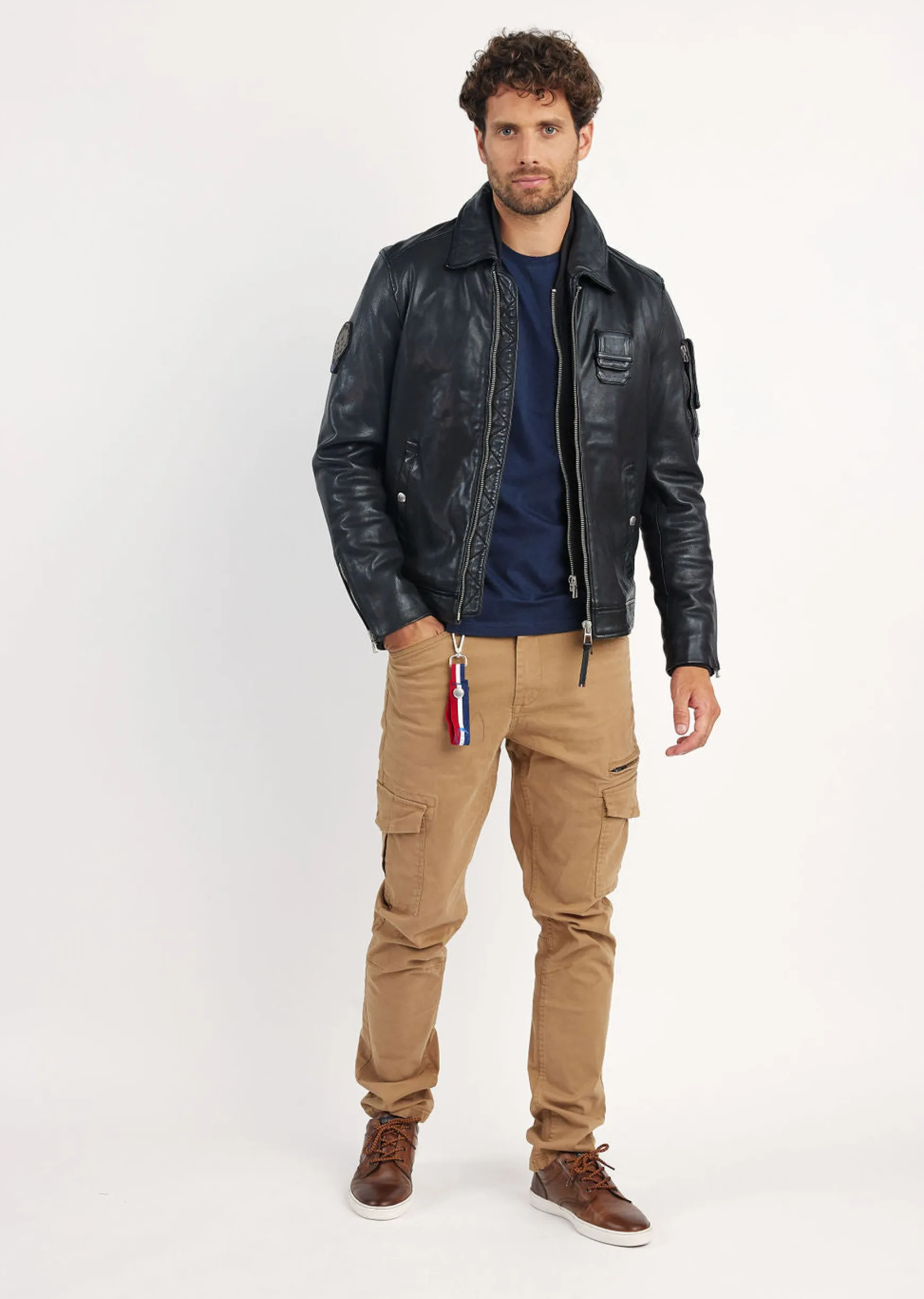 Cuir noir JAEGGER ALPHA
